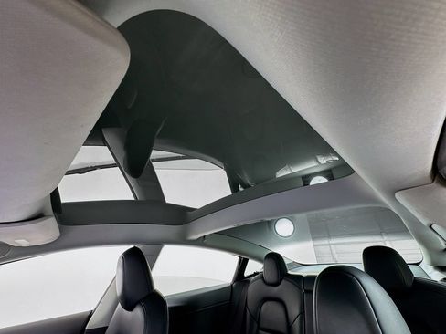 Used 2023 Tesla Model 3 Standard Range RWD image 10