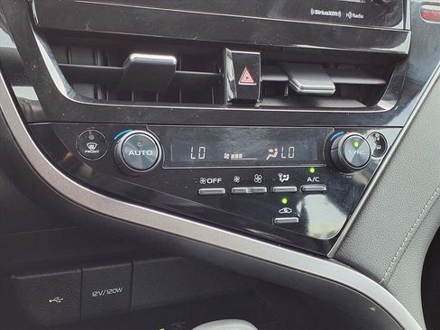 Used 2024 Toyota Camry XSE image 19