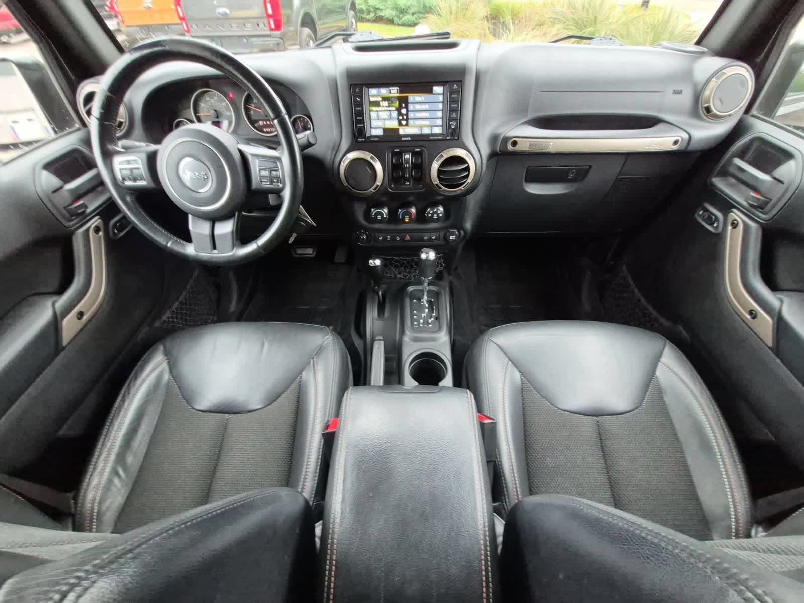 Used 2017 Jeep Wrangler Unlimited Sahara AWD/4WD image 15