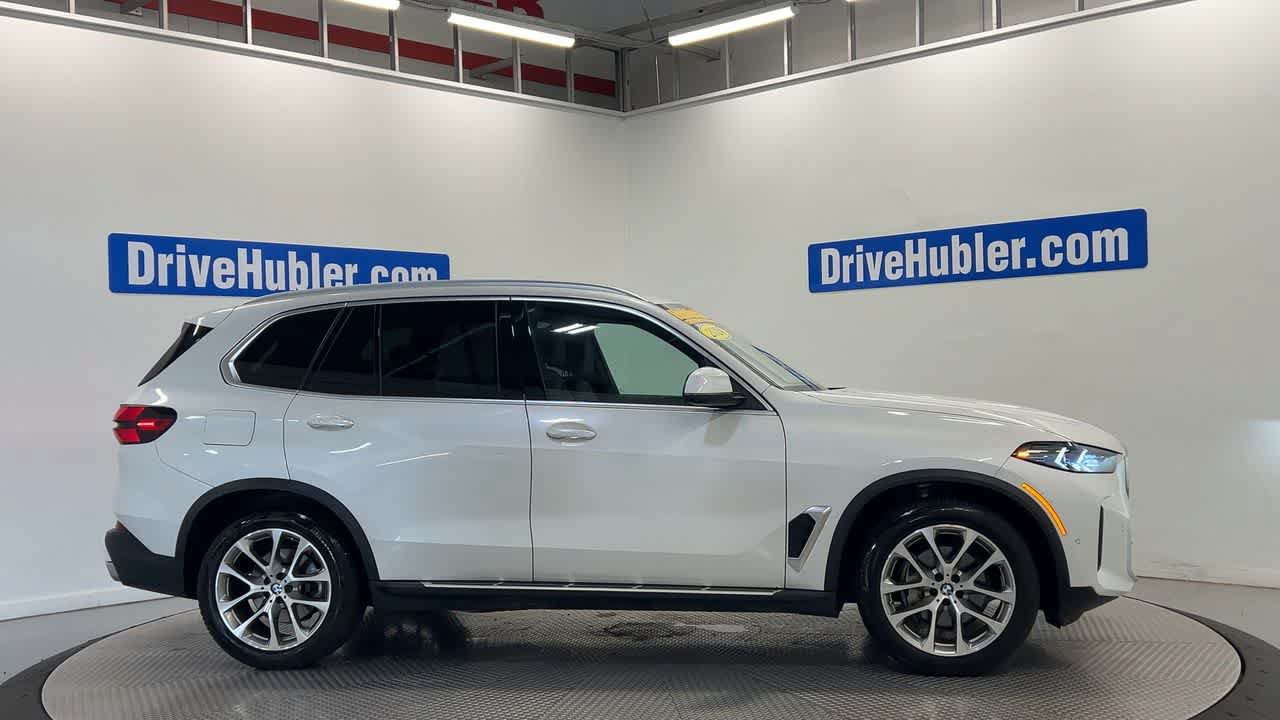 Used 2024 BMW X5 xDrive40i w/ Premium Package AWD/4WD image 11