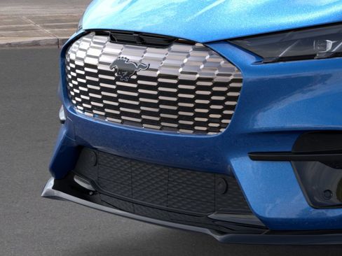 New 2025 Ford Mustang Mach-E GT w/ Bronze Appearance Package image 17