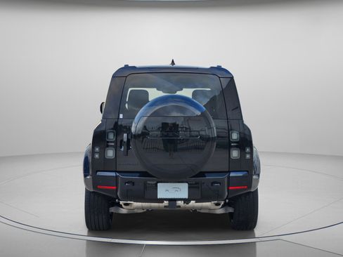 New 2026 Land Rover Defender 110 X-Dynamic SE AWD/4WD image 4