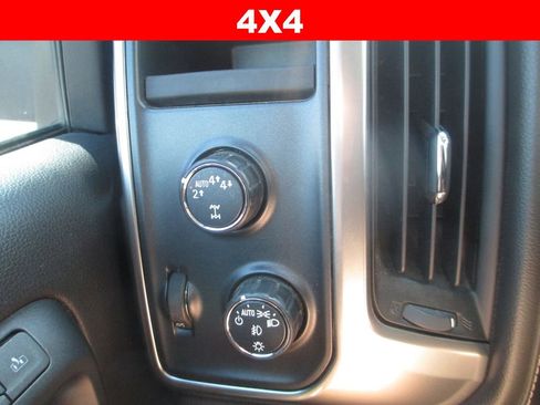Used 2018 Chevrolet Silverado 1500 LTZ AWD/4WD image 19
