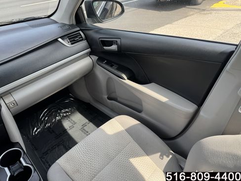 Used 2014 Toyota Camry LE FWD image 15