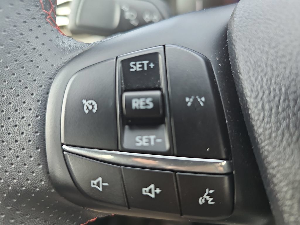 Used 2026 Ford Escape ST-Line AWD/4WD image 16
