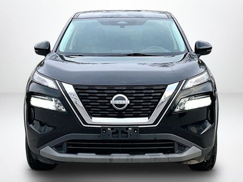 Used 2022 Nissan Rogue S image 2