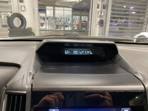 Used 2018 Subaru Crosstrek 2.0i Premium w/ Popular Package #2 image 19