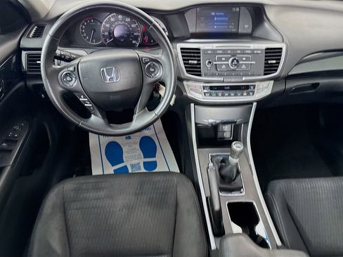 Used 2013 Honda Accord Sport image 26