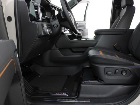 New 2026 GMC Sierra 1500 AT4 w/ AT4 Premium Package AWD/4WD image 21