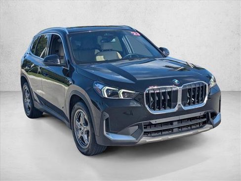 Used 2023 BMW X1 xDrive28i w/ Convenience Package AWD/4WD image 3