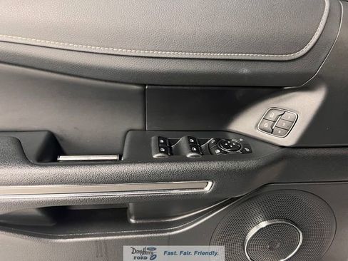 Used 2024 Ford Expedition XLT AWD/4WD image 19