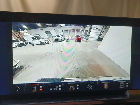 Used 2024 Chevrolet Silverado 1500 High Country w/ Technology Package image 22