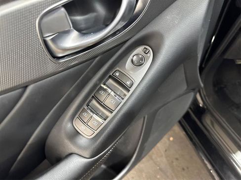 Used 2014 INFINITI Q50 AWD w/ Moonroof Package image 29