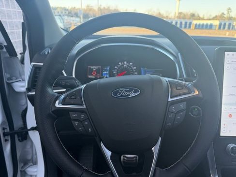 Used 2021 Ford Edge ST w/ Equipment Group 401A image 22