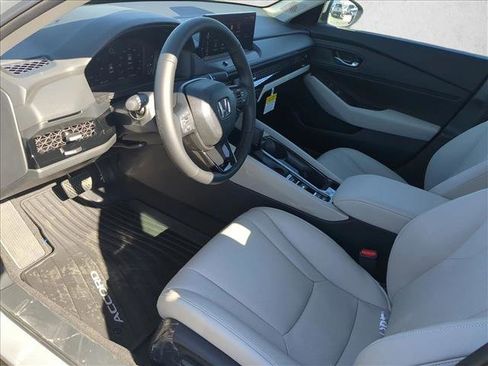 Used 2026 Honda Accord EX-L image 3