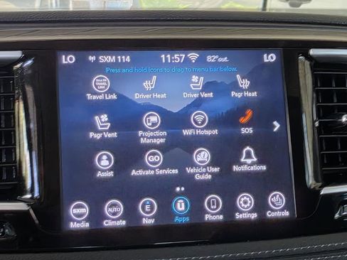 Used 2020 Chrysler Pacifica Limited image 23