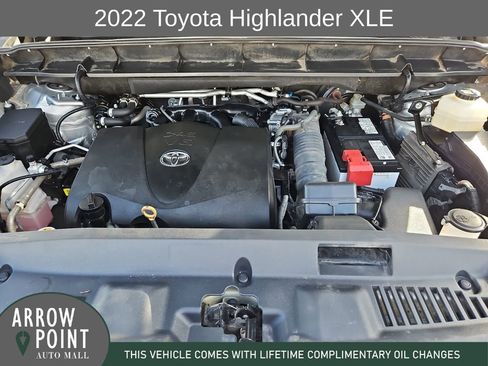 Used 2022 Toyota Highlander XLE image 14