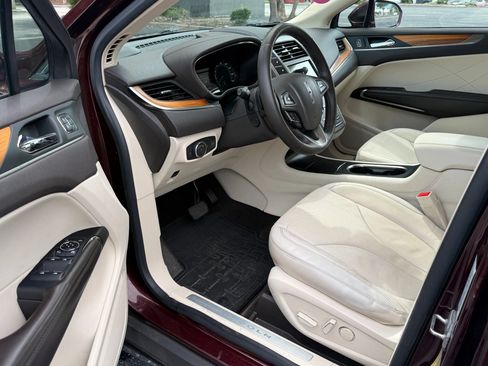 Used 2016 Lincoln MKC Reserve AWD/4WD image 9
