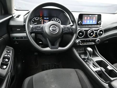 Used 2025 Nissan Sentra S FWD image 11
