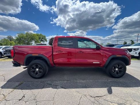 Used 2023 GMC Canyon Elevation w/ Elevation Premium Package AWD/4WD image 4