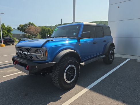 Used 2025 Ford Bronco Badlands AWD/4WD image 8