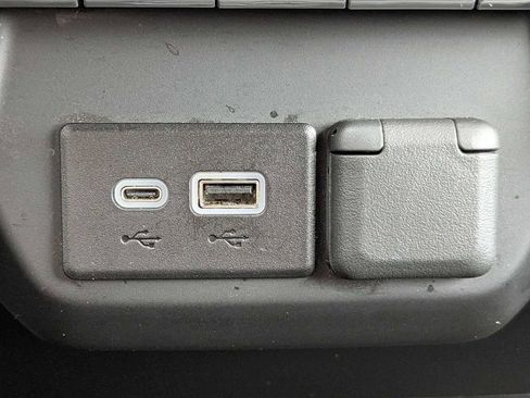 Certified 2024 Chevrolet Silverado 2500 Custom w/ Custom Convenience Package image 22