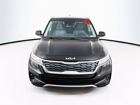 Used 2023 Kia Seltos LX AWD/4WD image 13