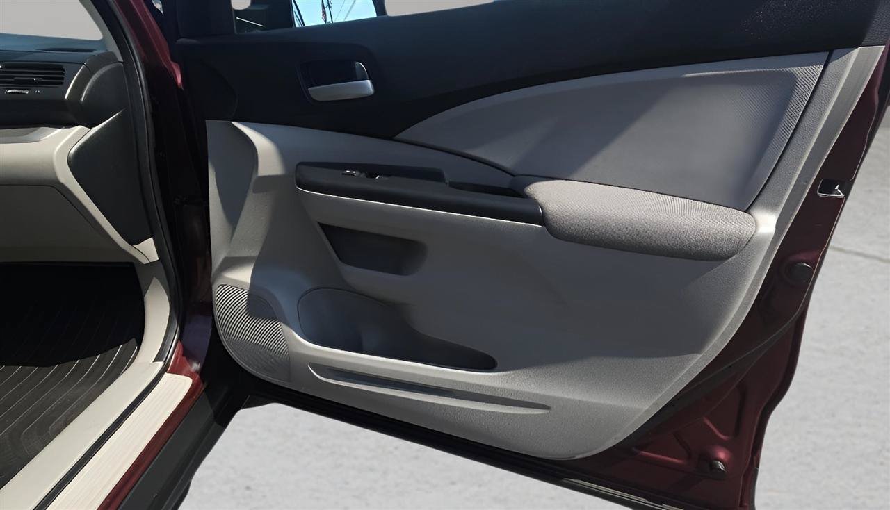 Used 2014 Honda CR-V LX image 28