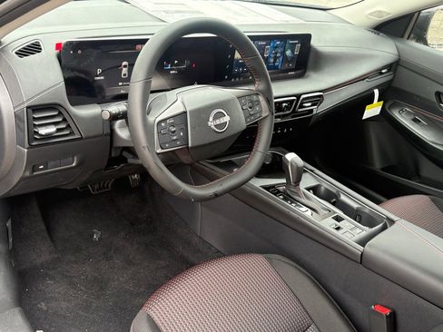 New 2026 Nissan Sentra SR image 15