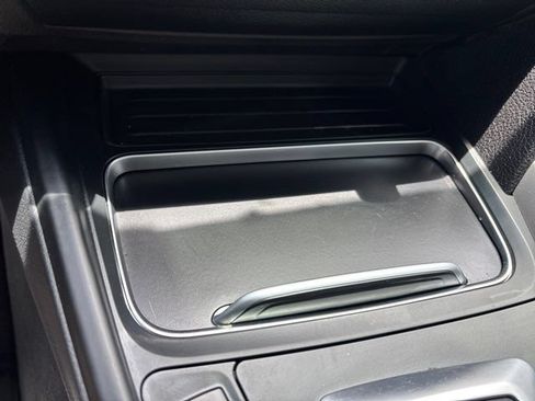 Used 2018 BMW 320i Sedan RWD image 31