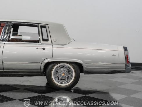 Used 1991 Cadillac Brougham image 23