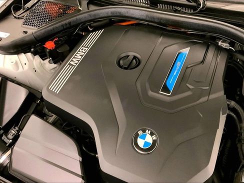 Certified 2023 BMW 330e xDrive w/ Premium Package image 31