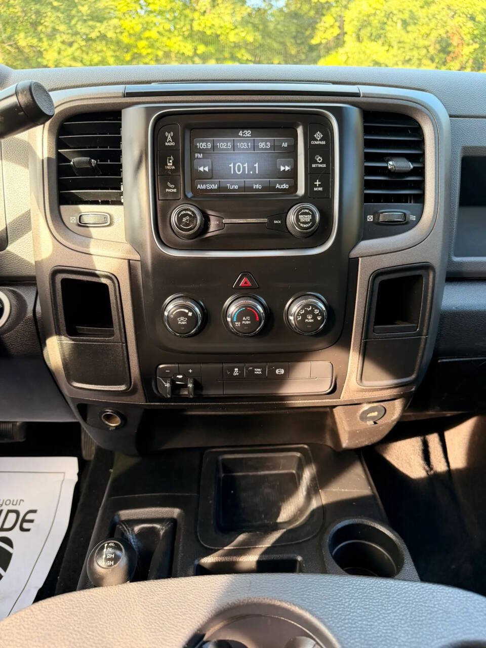 Used 2018 RAM 3500 Tradesman w/ Chrome Appearance Group AWD/4WD image 18