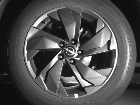 Used 2025 Nissan Rogue SV FWD image 16