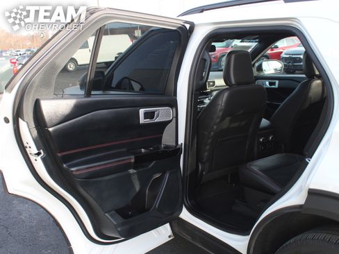 Used 2022 Ford Explorer ST-Line w/ Class IV Trailer Tow Package image 20