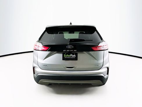 Used 2024 Ford Edge SEL image 7