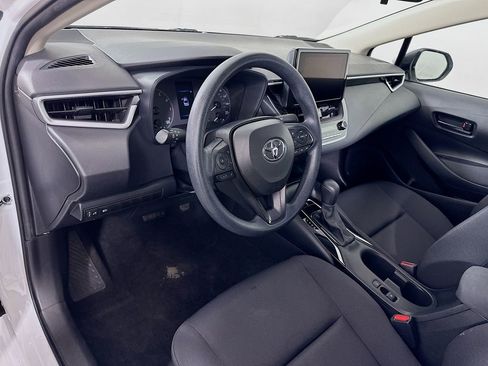 Used 2024 Toyota Corolla LE image 9
