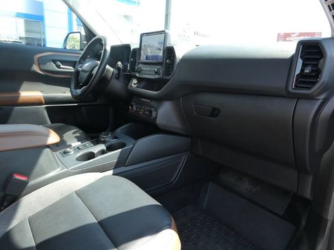 Used 2022 Ford Bronco Sport Outer Banks AWD/4WD image 14