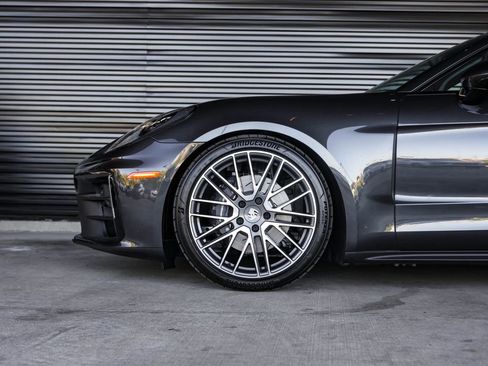 New 2026 Porsche Panamera RWD image 13