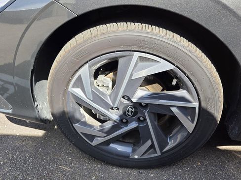 Used 2025 Hyundai Elantra Sport w/ Cargo Package image 7