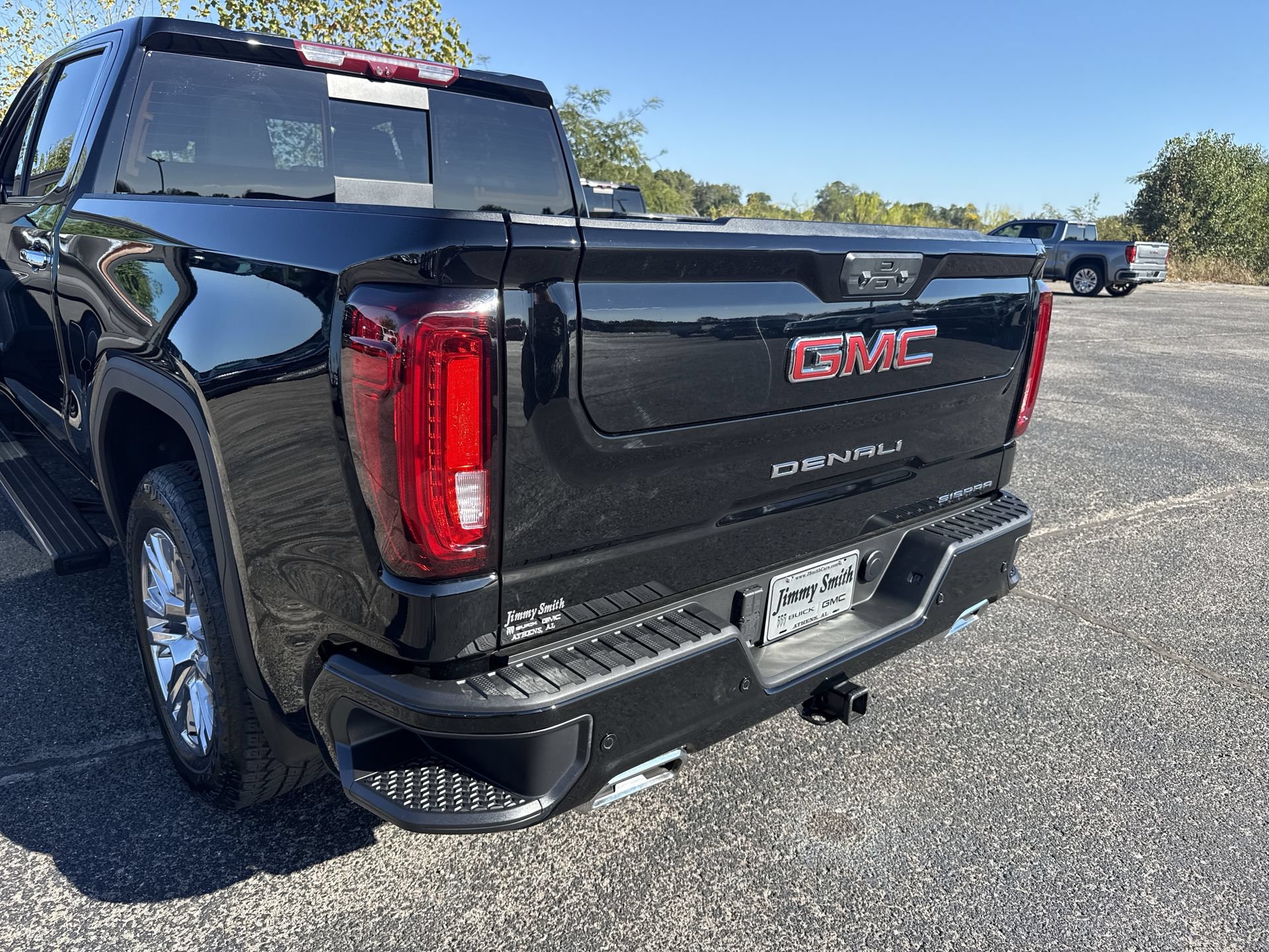 Certified 2025 GMC Sierra 1500 Denali w/ Technology Package AWD/4WD image 33