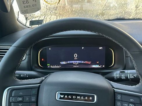 Used 2024 Jeep Wagoneer Series III w/ Premium Group I image 26