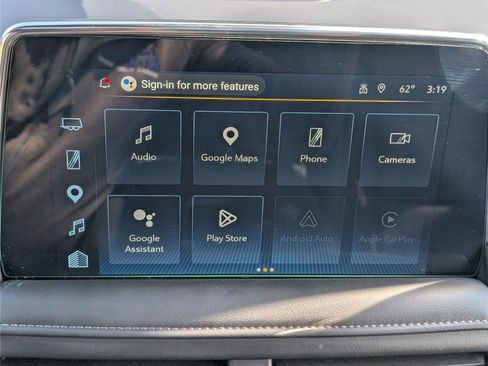 Used 2024 Chevrolet Suburban Z71 image 34