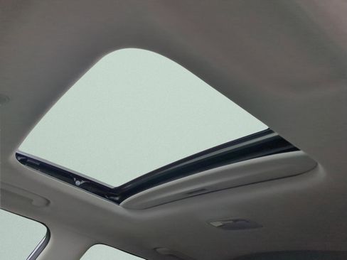 New 2026 Hyundai Venue SEL FWD image 17