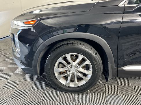 Used 2020 Hyundai Santa Fe SE FWD image 11