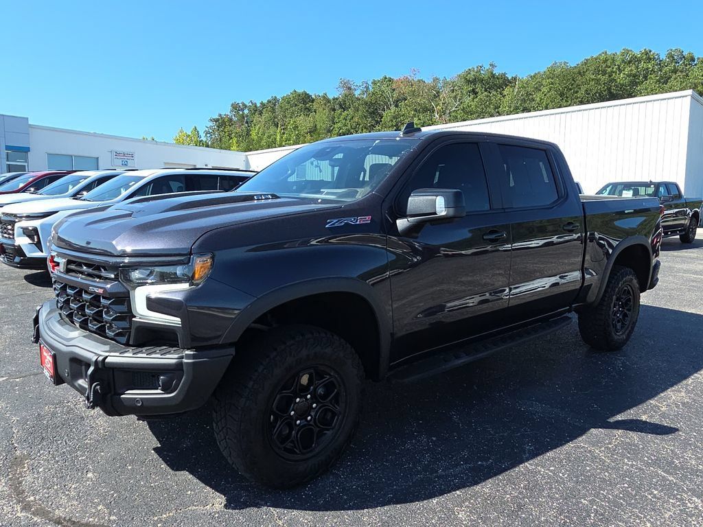 Used 2024 Chevrolet Silverado 1500 ZR2 w/ ZR2 Bison Edition AWD/4WD image 4