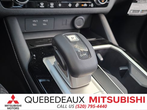 New 2026 Mitsubishi Outlander SE FWD image 24