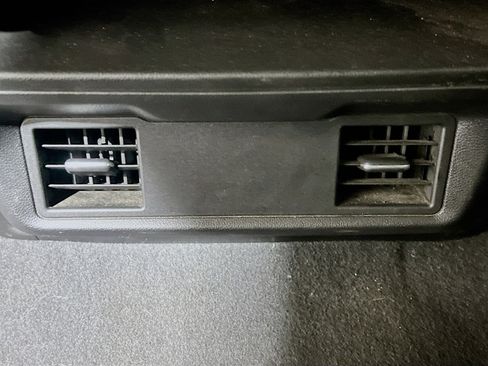 Used 2023 Chevrolet Silverado 1500 Custom RWD image 17