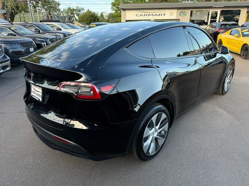 Used 2022 Tesla Model Y Long Range AWD/4WD image 9