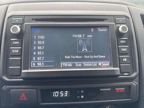 Used 2014 Toyota Tacoma 2WD Access Cab image 15